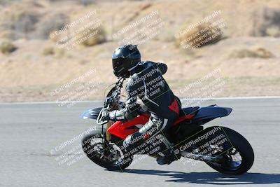 media/Feb-05-2023-Classic Track Day (Sun) [[c35aca4a42]]/Group 2/session 3 turn 13/